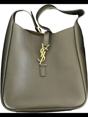 Saint Laurent Olive Le 5 à 7 leather handbBag with Gold YSL